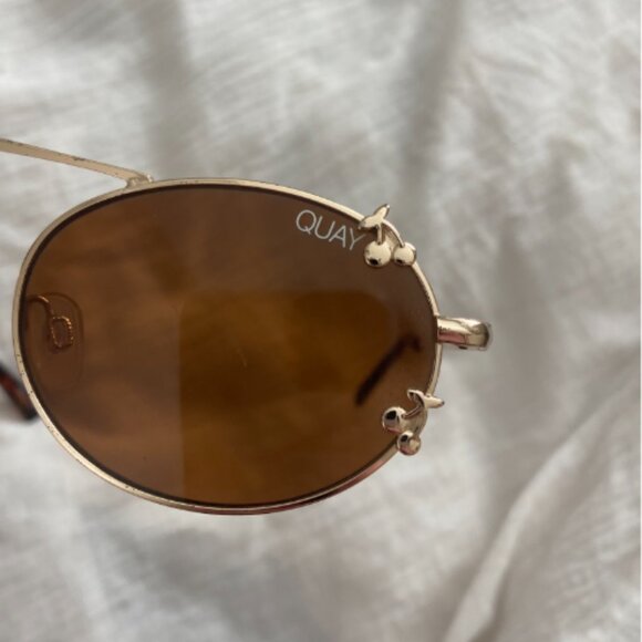 QUAY Limited Edition Cherries Detail Gold Wire Sunglasses